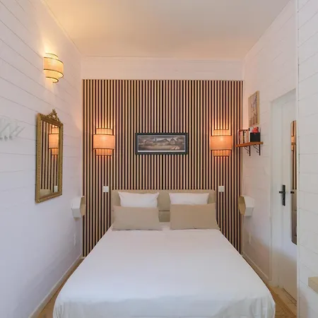 Les D'alienor, Jasmin Apartment