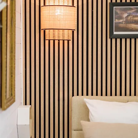 Les D'alienor, Jasmin Apartment *